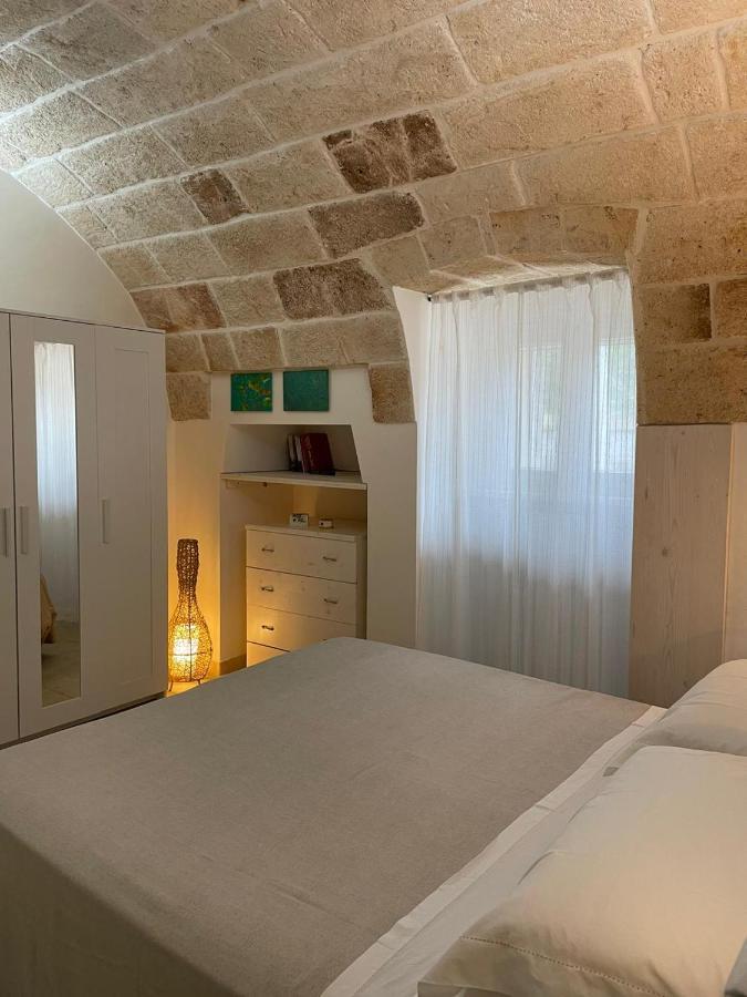 Il Vecchio Carrubo - Villa Con Piscina A Sfioro Macchia di Monte Buitenkant foto